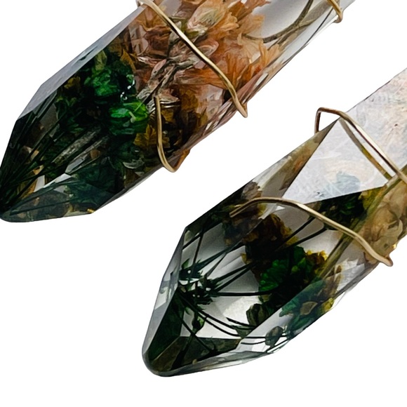 Yellow & green floral resin crystal shaped dangle earrings NEW - Picture 5 of 7